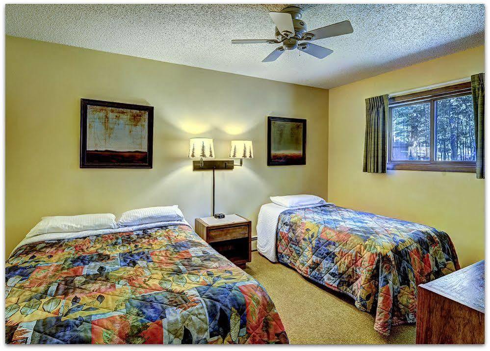 Lake Forest Resort Eagle River Exterior foto